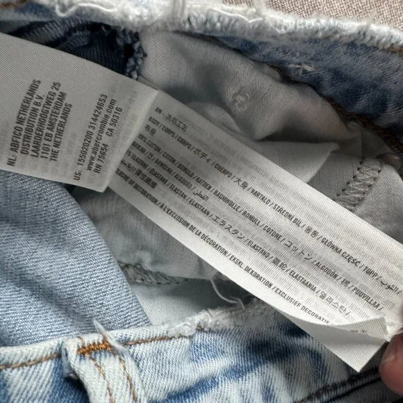 EUC Abercrombie The Ankle Straight Ultra High Rise Jeans in Light Denim Sz 25 - Picture 6 of 6